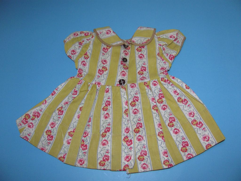 1950's Flower Print Doll Dress - For Hard Plastic Dolls 1950's Flower Print Doll Dress - For Hard Plastic Dolls