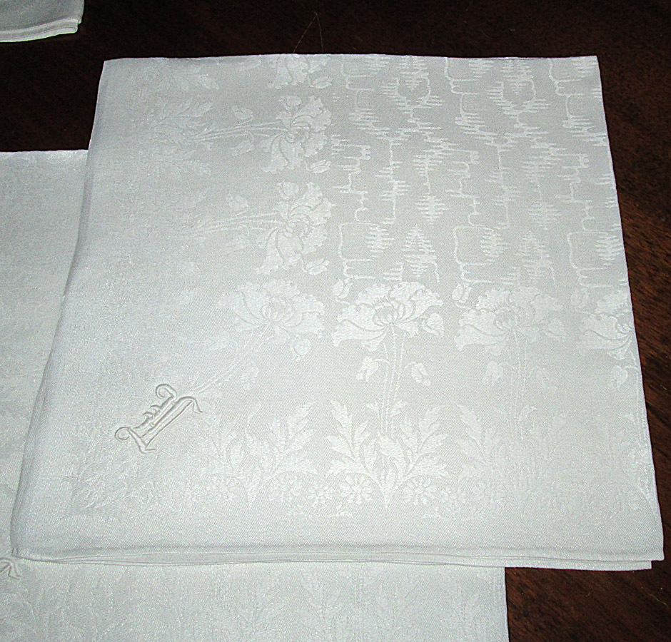 One Dozen 24" Double Damask Dinner Napkins One Dozen 24" Double Damask Dinner Napkins