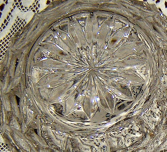 Crystal Powder Jar with Fancy Sterling Silver Top Crystal Powder Jar with Fancy Sterling Silver Top