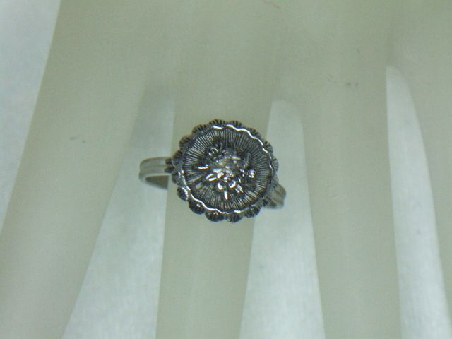 Sarah Coventry Wildflower Ring Sarah Coventry Wildflower Ring