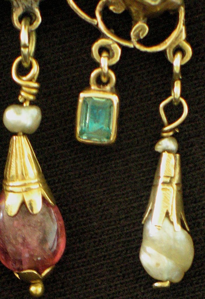 Antique Emerald, Ruby & Pink Tourmaline Brooch Antique Emerald, Ruby & Pink Tourmaline Brooch