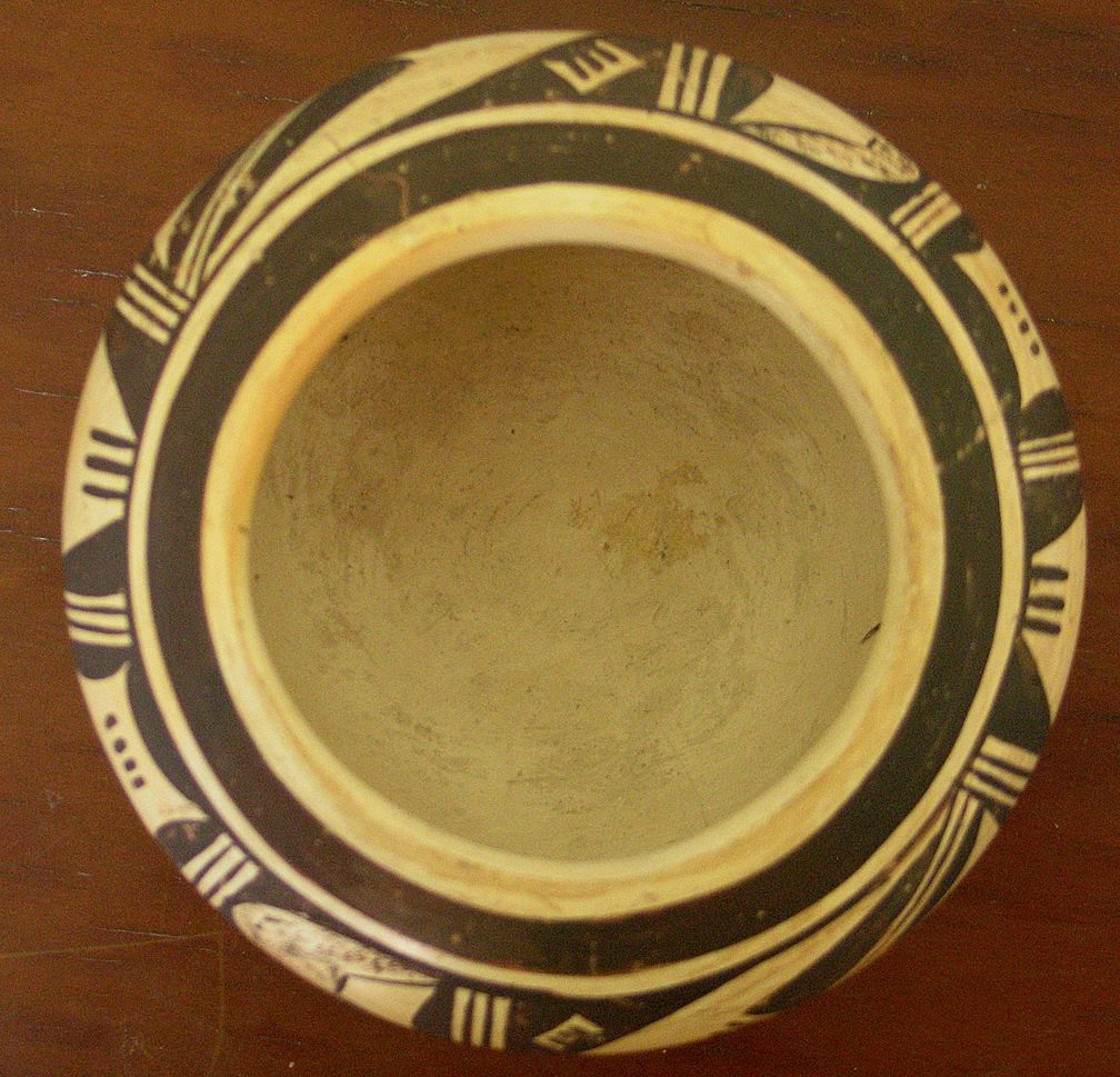 Small Hopi Polychrome Bowl with Stylized Black Parrot and Red Ochre Kiva Steps Design Small Hopi Polychrome Bowl with Stylized Black Parrot and Red Ochre Kiva Steps Design