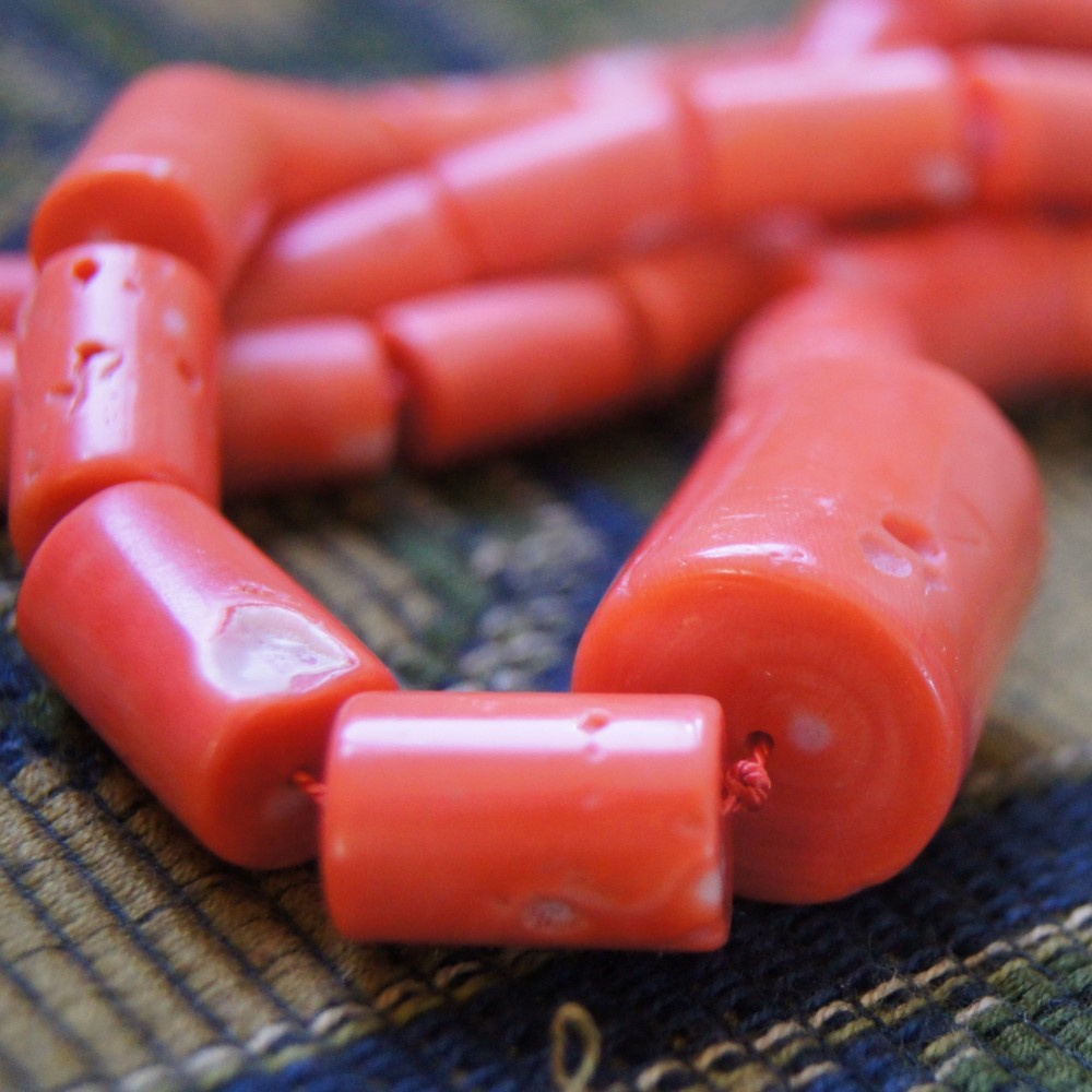 Vintage Coral Necklace with Amazing Color and Size of Bead Vintage Coral Necklace with Amazing Color and Size of Bead