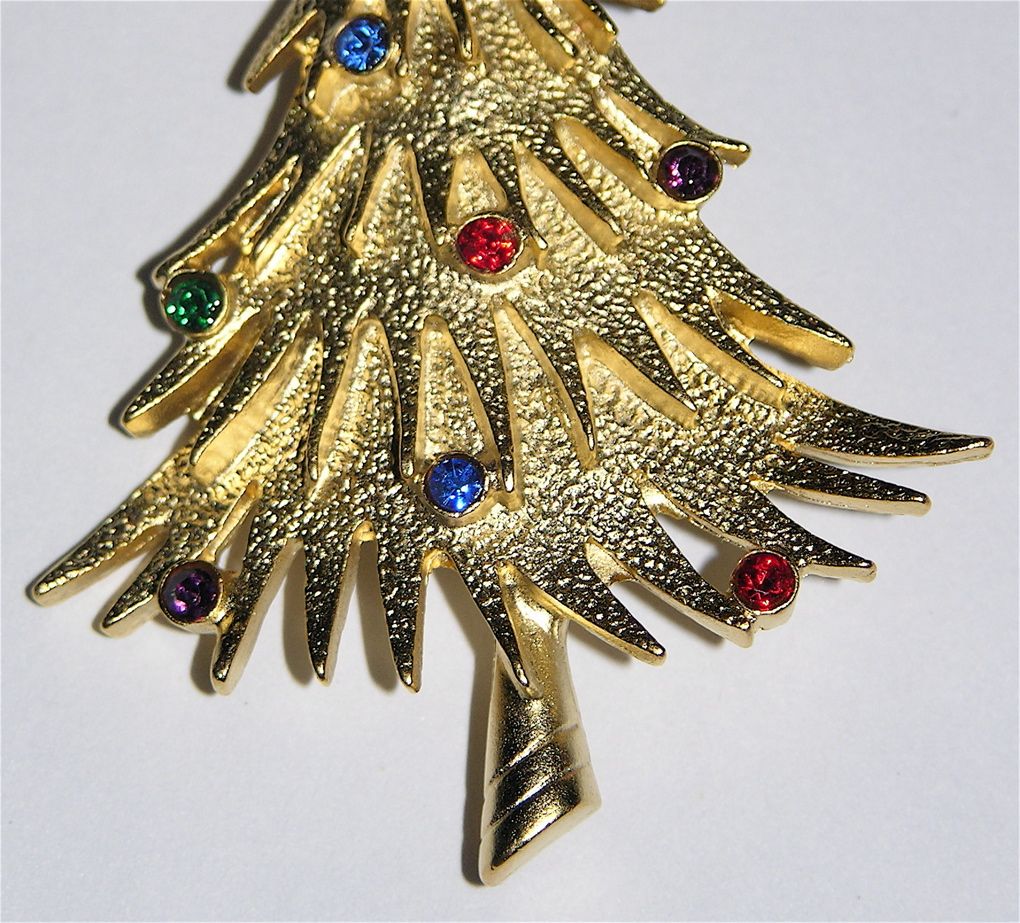 JJ Signed Rhinestone Christmas Tree Pin ~ Book Piece JJ Signed Rhinestone Christmas Tree Pin ~ Book Piece