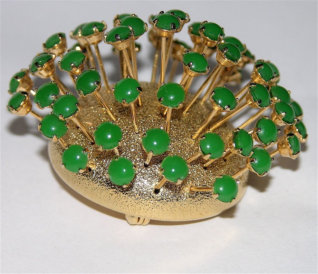 Corocraft 1964 Jade Green Glass Fireworks 3D Brooch ~ Magazine Ad Piece Corocraft 1964 Jade Green Glass Fireworks 3D Brooch ~ Magazine Ad Piece