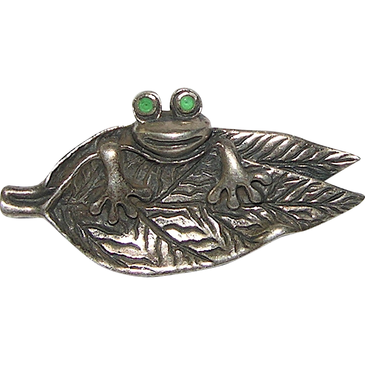 ADORABLE Vintage Frog Hanging on Leaves Sterling Silver Pin ADORABLE Vintage Frog Hanging on Leaves Sterling Silver Pin