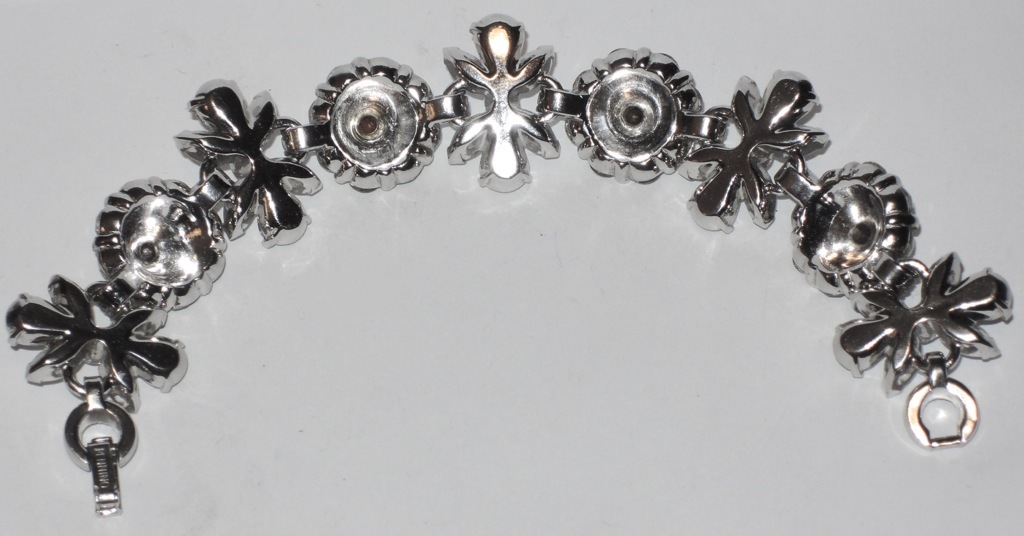 Pennino 1950's Floral Rhinestone Bracelet Pennino 1950's Floral Rhinestone Bracelet
