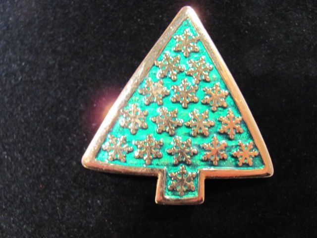 Vintage Lia Sophia Christmas Tree Pin Vintage Lia Sophia Christmas Tree Pin