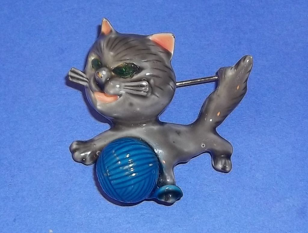 Vintage Signed 50's HAR Har Rhinestone Enameled Pussy Cat Pin Brooch Estate Vintage Signed 50's HAR Har Rhinestone Enameled Pussy Cat Pin Brooch Estate