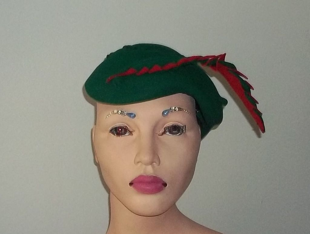 Vintage 40's Forties Art Deco Era Red Green Felt Hat Wonderful Unusual Collector's Estate Vintage 40's Forties Art Deco Era Red Green Felt Hat Wonderful Unusual Collector's Estate