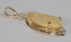 Fine Estate 14K Gold Diamond Solid Yellow Crystal Opal Pendant Fine Estate 14K Gold Diamond Solid Yellow Crystal Opal Pendant