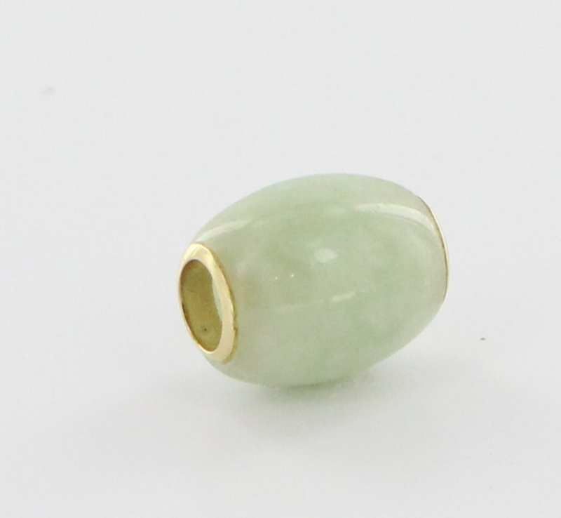 Estate Yellow Gold Green Jadeite Slide Pendant Fine Jewelry Estate Yellow Gold Green Jadeite Slide Pendant Fine Jewelry