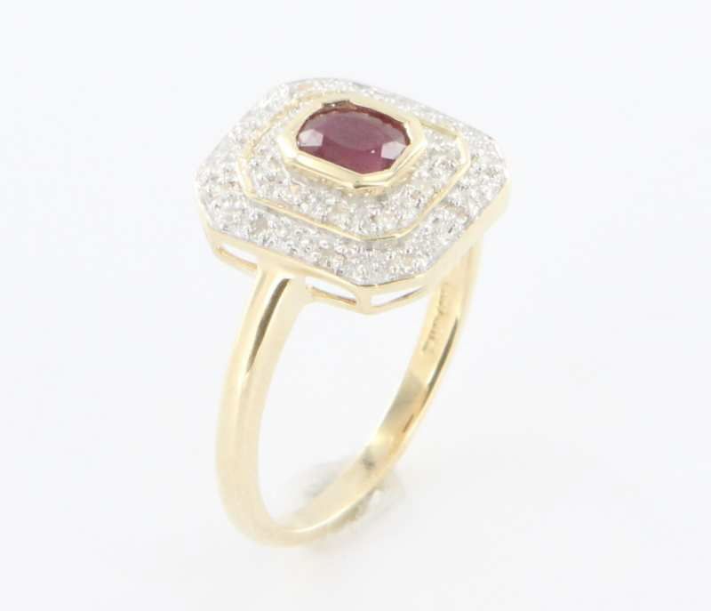Estate 14K Yellow White Gold Ruby Diamond Cocktail Birthstone Ring Estate 14K Yellow White Gold Ruby Diamond Cocktail Birthstone Ring