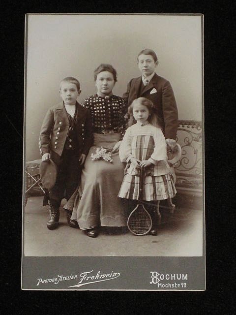 Antique German Cabinet Card-Mother & 3 Children-Young Girl with Badminton Racket Antique German Cabinet Card-Mother & 3 Children-Young Girl with Badminton Racket