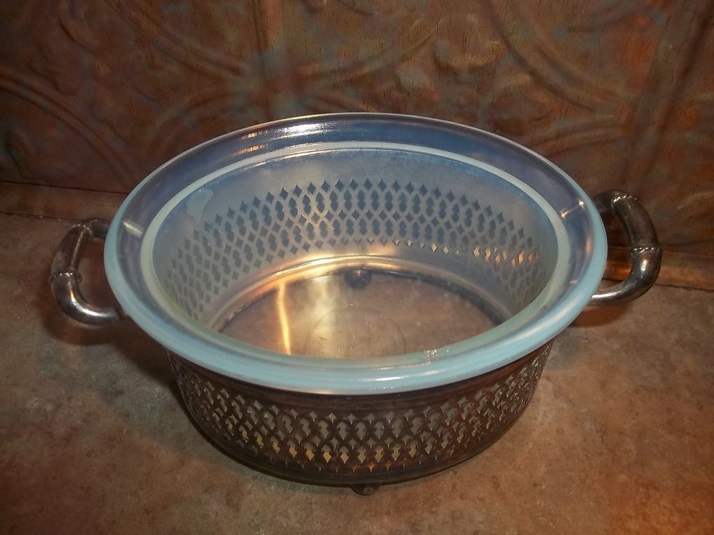 HC Fry Oven glass #1954-6 Oval Covered Casserole Meriden B Co. Caddy Holder HC Fry Oven glass #1954-6 Oval Covered Casserole Meriden B Co. Caddy Holder
