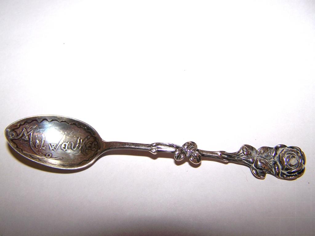 Sterling Spoon Milwaukee Rose Handle Hallmark Reed & Barton Sterling Spoon Milwaukee Rose Handle Hallmark Reed & Barton