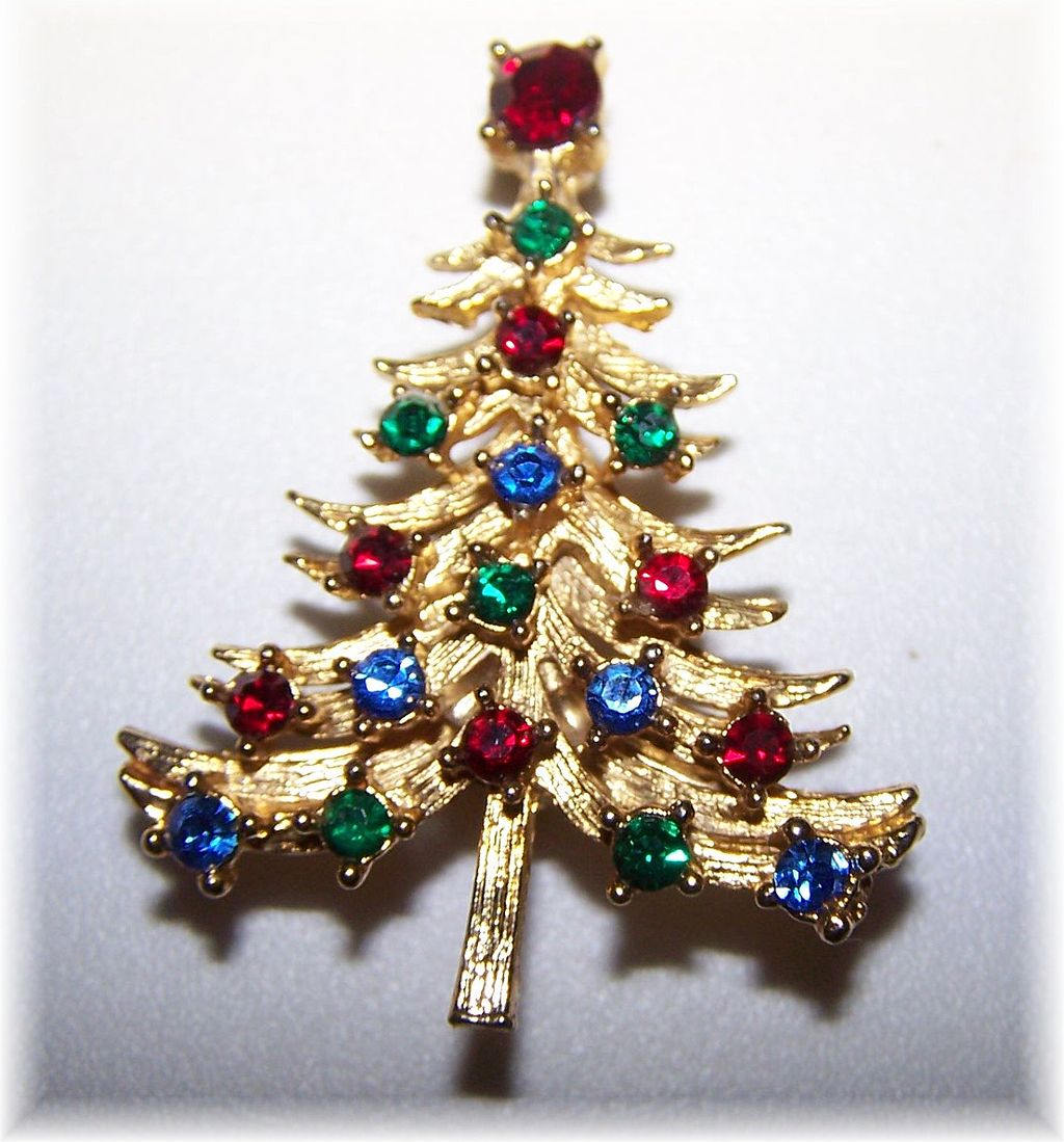 vintage christmas tree rhinestone pin brooch from vintage christmas tree rhinestone pin brooch from