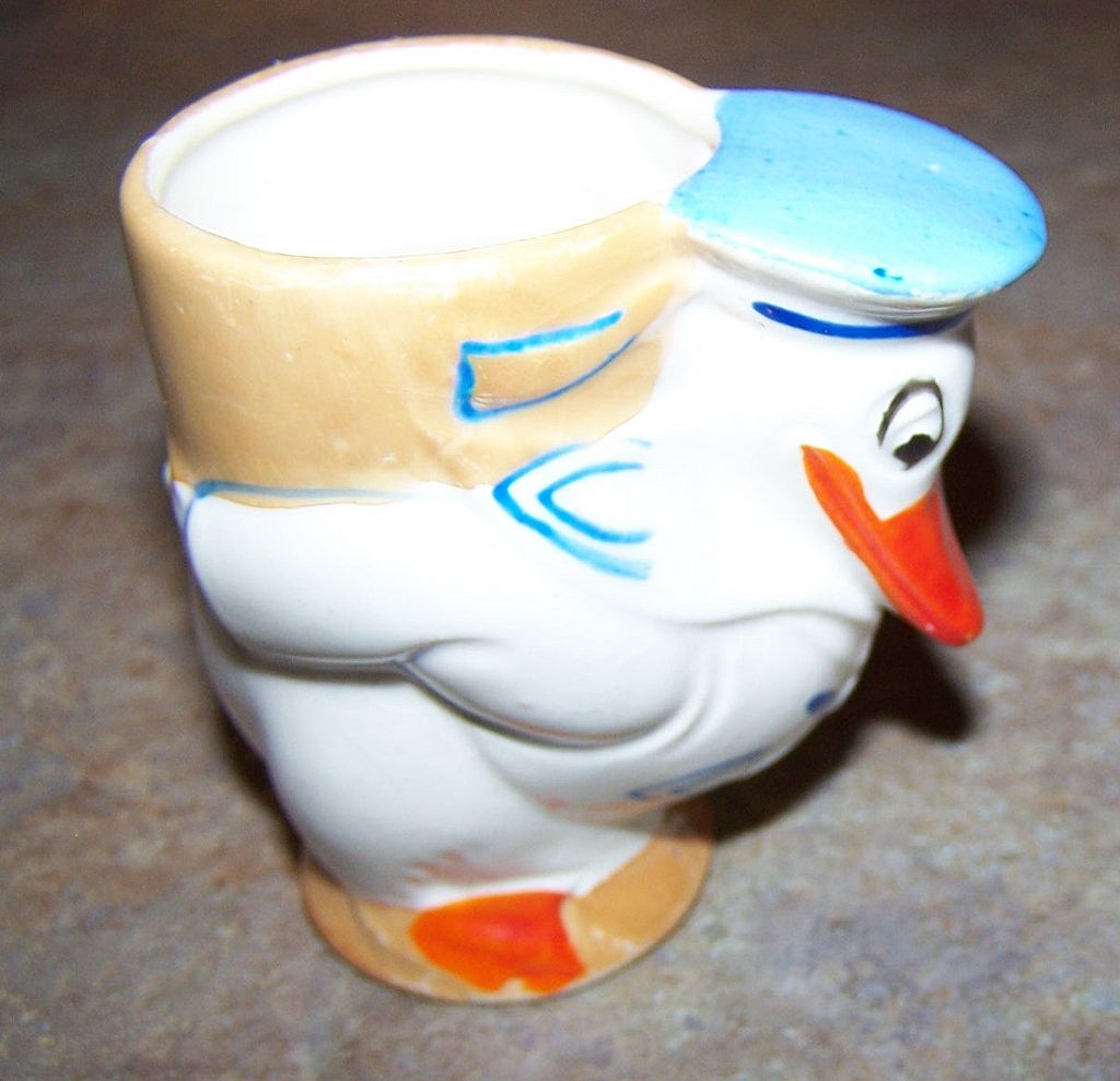 Vintage Ceramic Long Billed Donald Duck Egg Cup Sailor Suit Vintage Ceramic Long Billed Donald Duck Egg Cup Sailor Suit