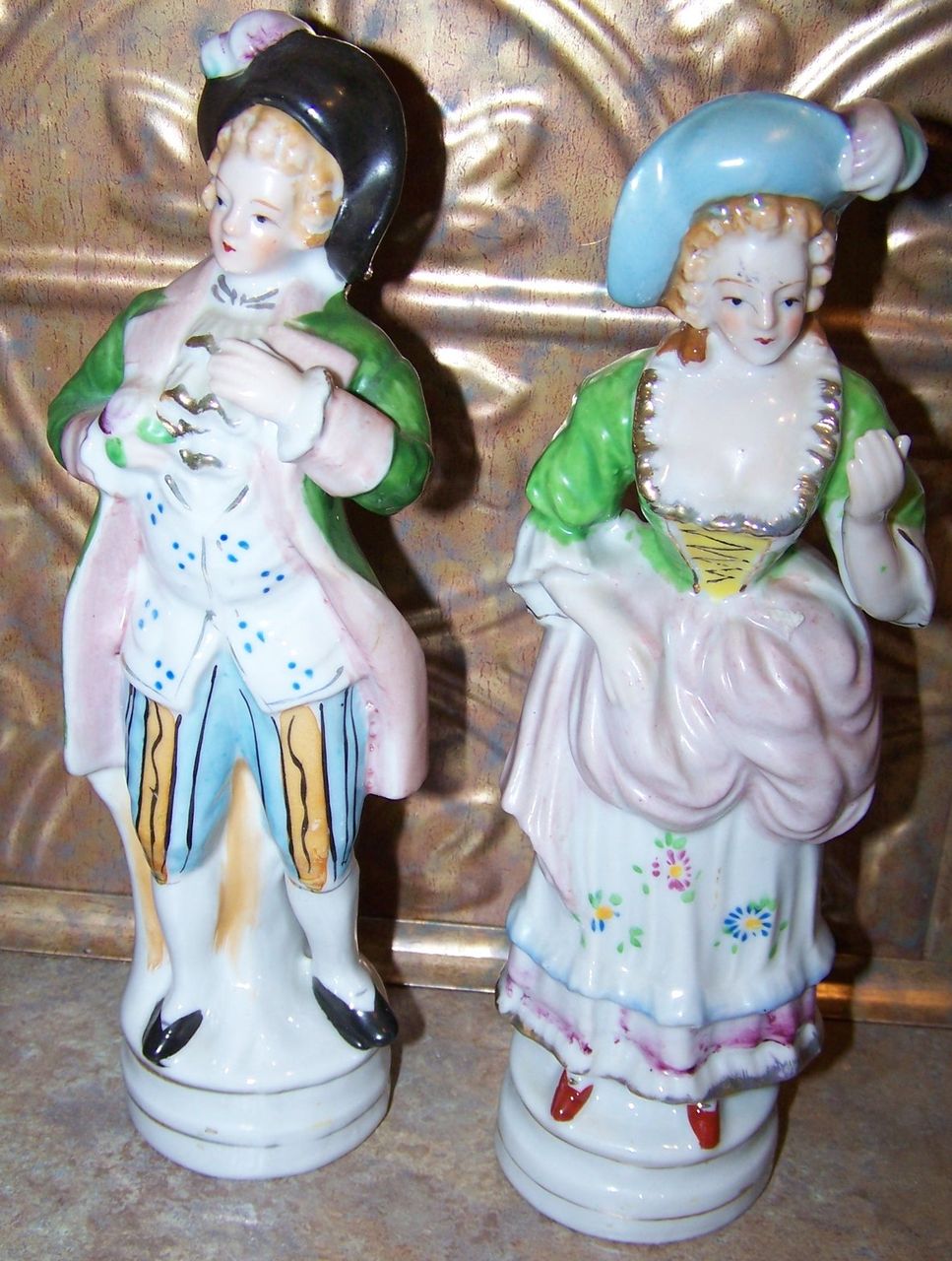 Copyright L&M Inc Vintage Colonial Couple Ceramic Figurine Set Copyright L&M Inc Vintage Colonial Couple Ceramic Figurine Set