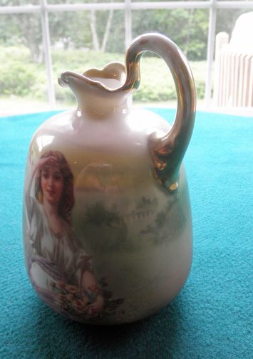 Royal Bayreuth 6 1/2" Pitcher Royal Bayreuth 6 1/2" Pitcher