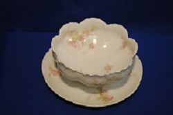 Haviland & Co.- Limoges France Gravy Boat with Attached Under Plate Haviland & Co.- Limoges France Gravy Boat with Attached Under Plate