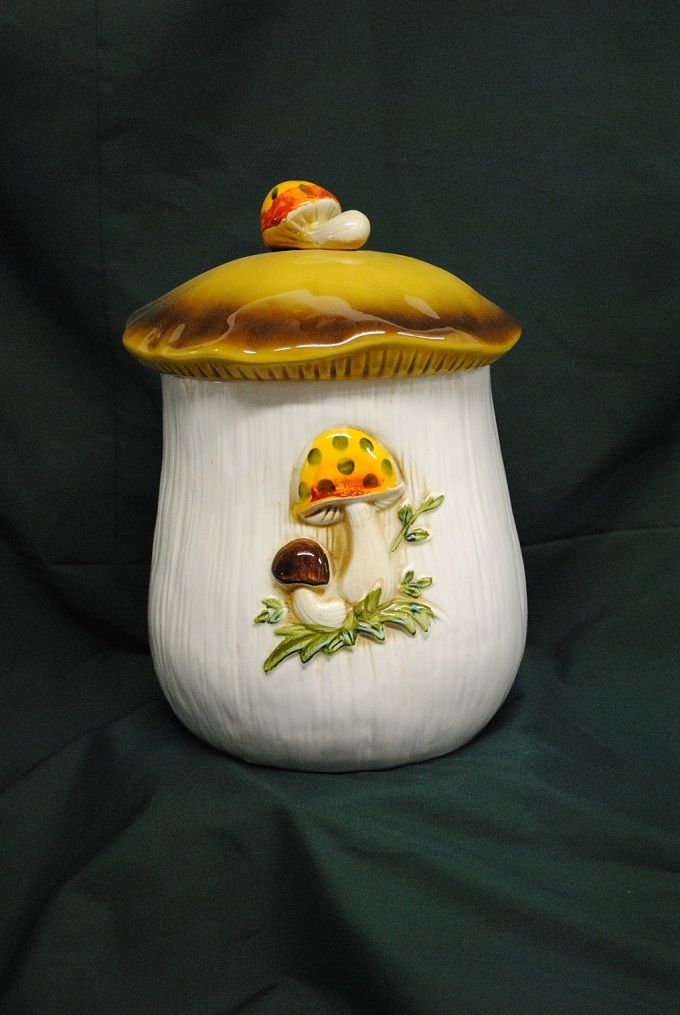 Vintage Merry Mushroom Cookie Jar Vintage Merry Mushroom Cookie Jar