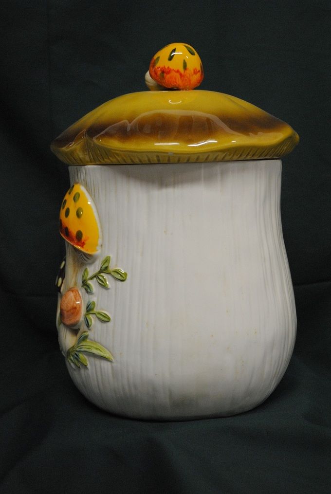 Vintage Merry Mushroom Cookie Jar Vintage Merry Mushroom Cookie Jar
