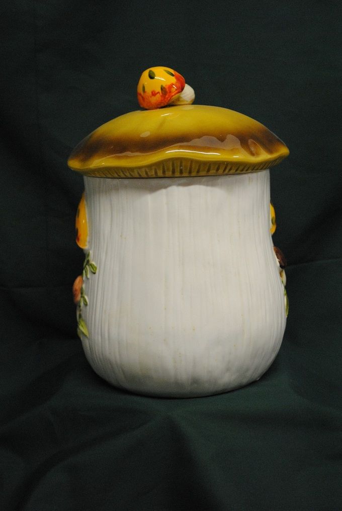Vintage Merry Mushroom Cookie Jar Vintage Merry Mushroom Cookie Jar