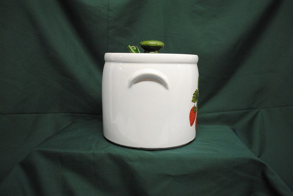 McCoy Strawberry Country Tureen with Ladle McCoy Strawberry Country Tureen with Ladle