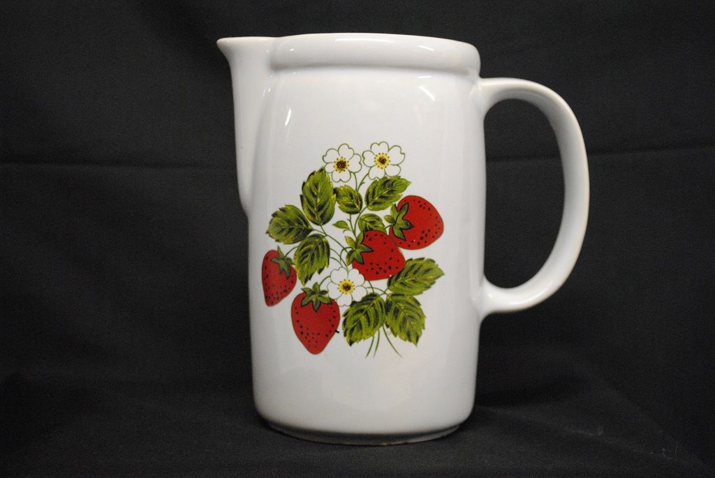 McCoy Strawberry Country Pitcher McCoy Strawberry Country Pitcher