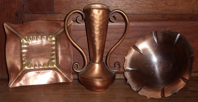 Lot/3 Copper Urn, Ashtray, and Candy Dish Lot/3 Copper Urn, Ashtray, and Candy Dish