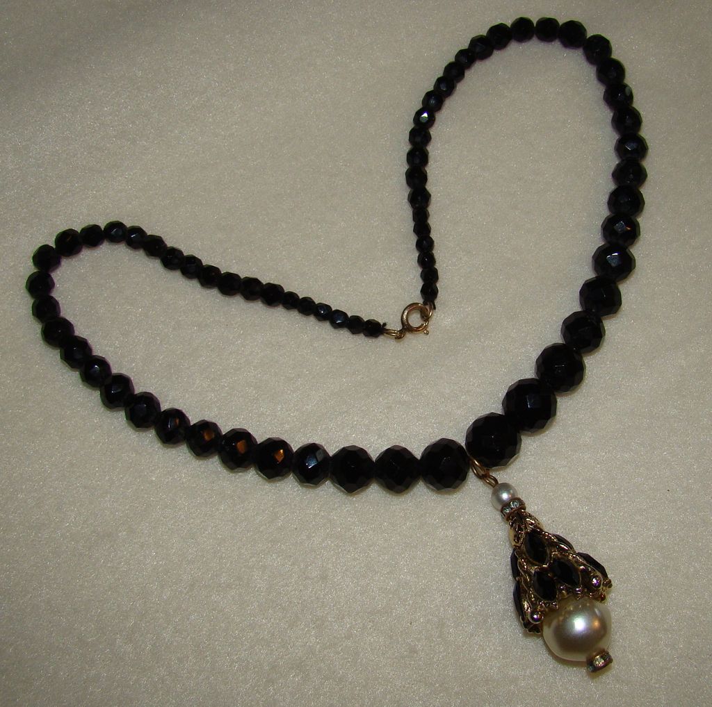 Black Crystal Necklace with Goldtone Capped Baroque Pearl Pendant Black Crystal Necklace with Goldtone Capped Baroque Pearl Pendant
