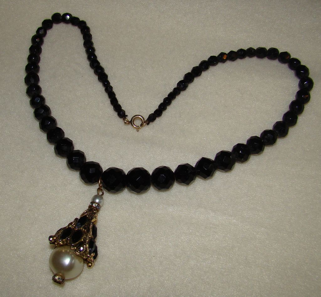 Black Crystal Necklace with Goldtone Capped Baroque Pearl Pendant Black Crystal Necklace with Goldtone Capped Baroque Pearl Pendant