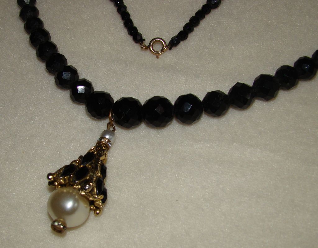 Black Crystal Necklace with Goldtone Capped Baroque Pearl Pendant Black Crystal Necklace with Goldtone Capped Baroque Pearl Pendant