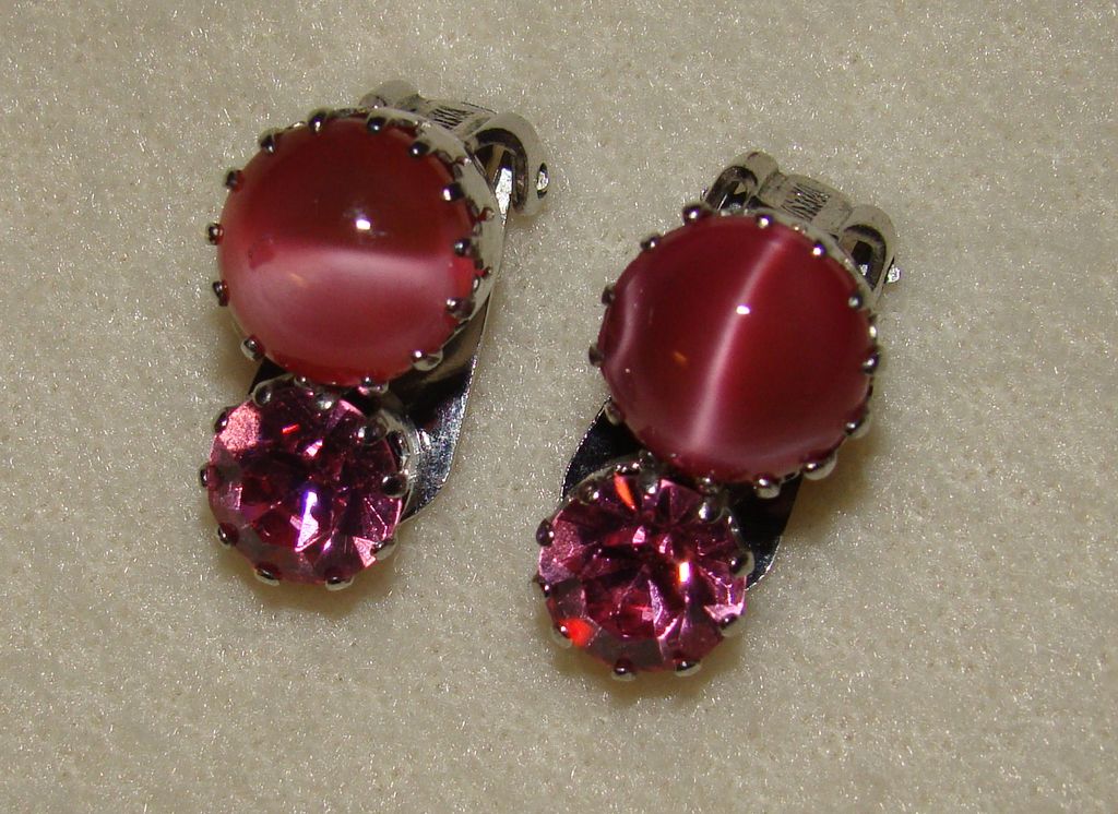 Pink Faux Cats Eye and Pink Rhinestone Earrings - Absolutely Beautiful Pink Faux Cats Eye and Pink Rhinestone Earrings - Absolutely Beautiful