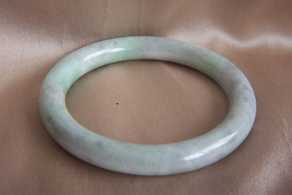 Vintage White Light Green Light Lavender Jadeite Jade Bangle Bracelet