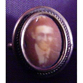 old Portrait Photograph Pin brooch old Portrait Photograph Pin brooch
