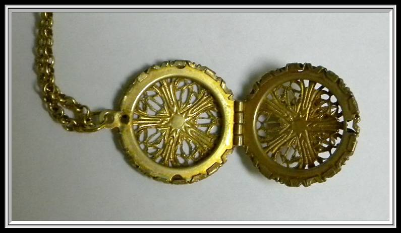 Miriam Haskell Signed Locket Necklace with Original Hang Tag Miriam Haskell Signed Locket Necklace with Original Hang Tag