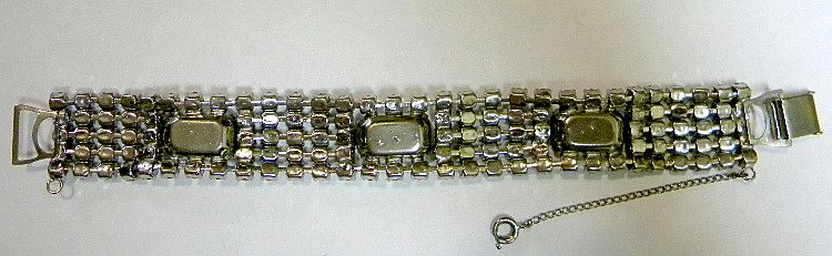 Vintage Wide Rhinestones Bracelet with Safety Chain Vintage Wide Rhinestones Bracelet with Safety Chain