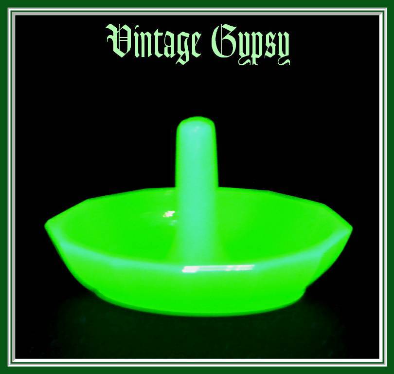Green Opaline Uranium Glass Marked Vintage Ring Holder Green Opaline Uranium Glass Marked Vintage Ring Holder