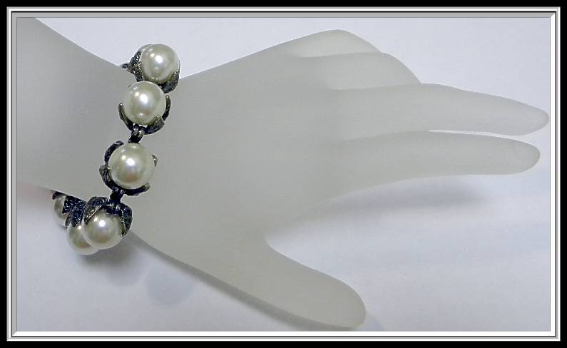 Vintage Bracelet & Earring Set with Huge Faux Pearls Vintage Bracelet & Earring Set with Huge Faux Pearls