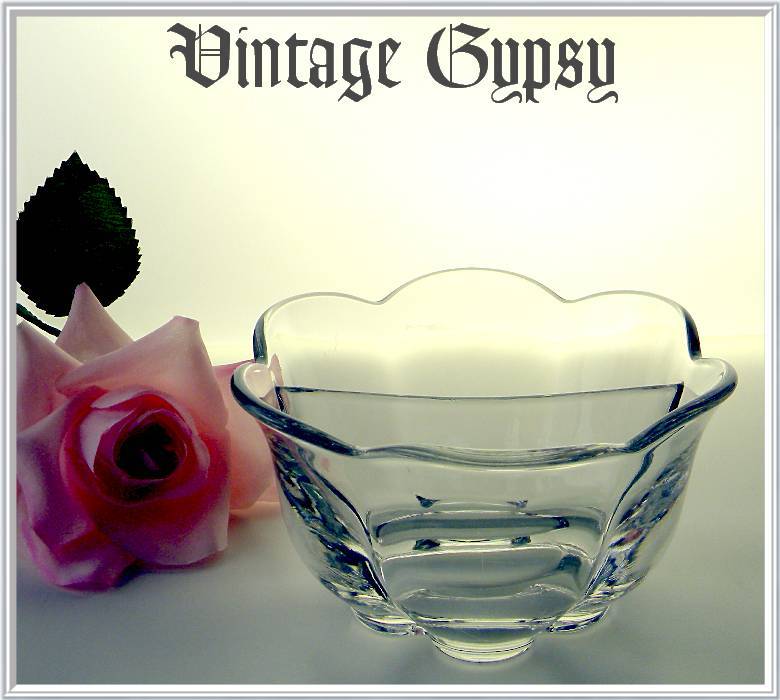 Duncan Miller Elegant Glass Twin Bowl Salad Dressing Set Duncan Miller Elegant Glass Twin Bowl Salad Dressing Set