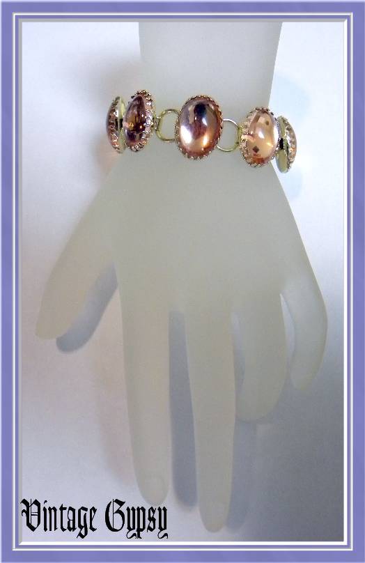 Pretty Peach Colored Cabochons Bracelet Pretty Peach Colored Cabochons Bracelet