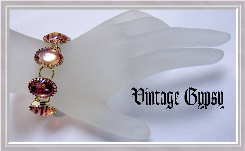 Pretty Peach Colored Cabochons Bracelet Pretty Peach Colored Cabochons Bracelet