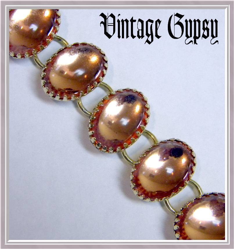 Pretty Peach Colored Cabochons Bracelet Pretty Peach Colored Cabochons Bracelet