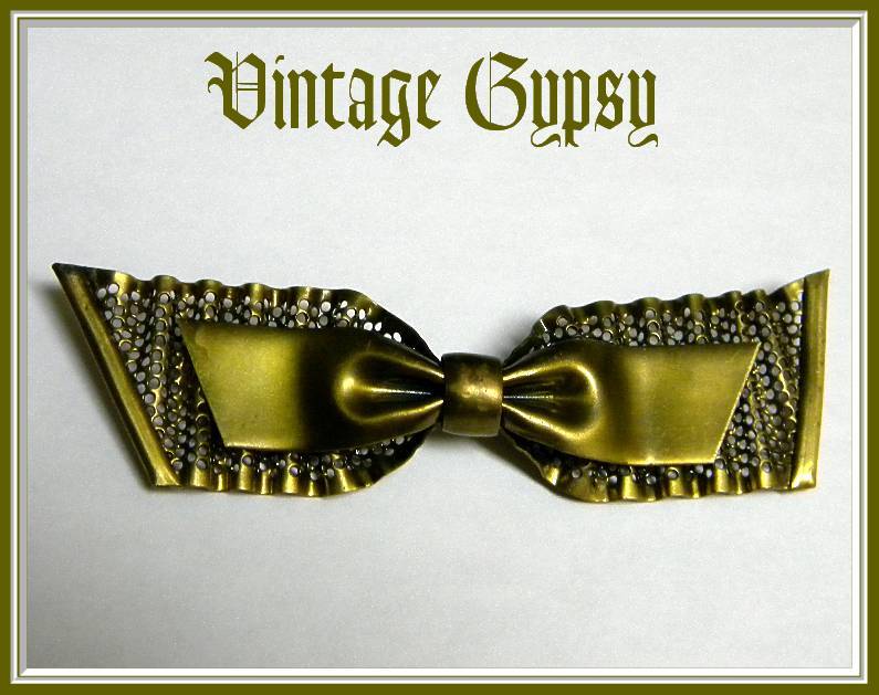 1930's Bow Shaped Large Bronze Colored Pin / Brooch 1930's Bow Shaped Large Bronze Colored Pin / Brooch
