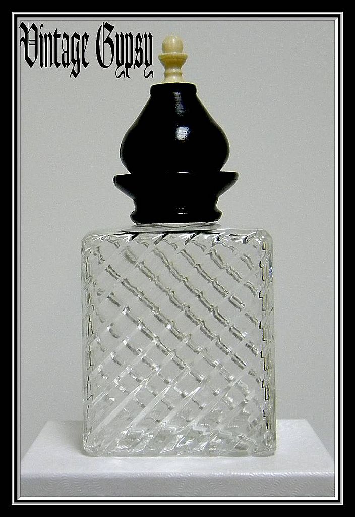 Unusual Vintage European Patterned Glass Scent Bottle Depose Unusual Vintage European Patterned Glass Scent Bottle Depose