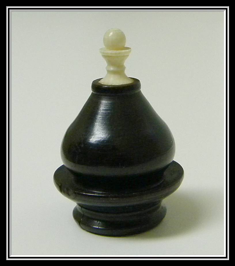 Unusual Vintage European Patterned Glass Scent Bottle Depose Unusual Vintage European Patterned Glass Scent Bottle Depose