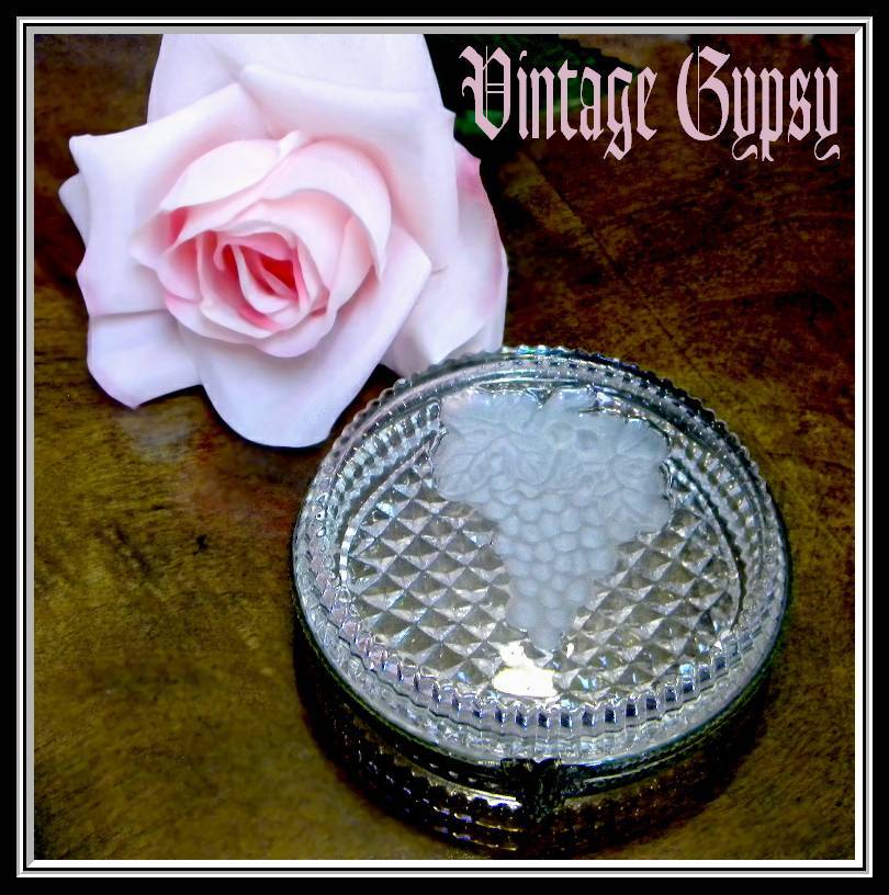 1970's Decorative Victorian Styled Glass Patch Box 1970's Decorative Victorian Styled Glass Patch Box