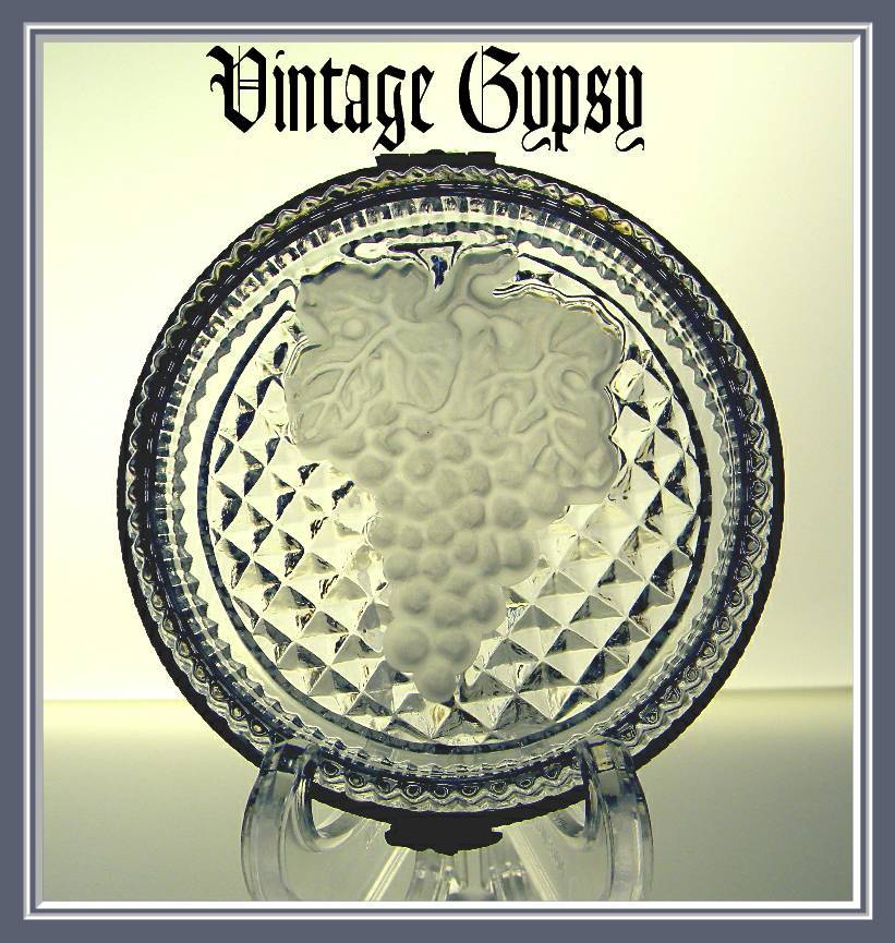 1970's Decorative Victorian Styled Glass Patch Box 1970's Decorative Victorian Styled Glass Patch Box